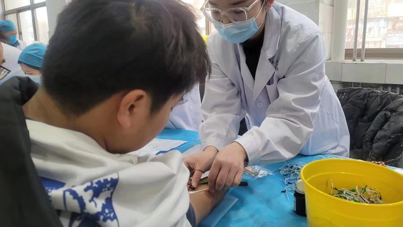 婚前体检周末能去吗
